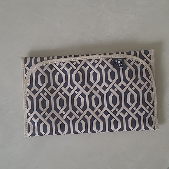 Jujube Diaper bag - Picture 13 of 14